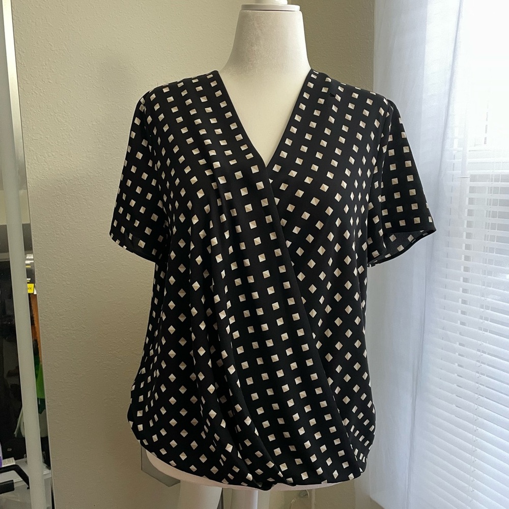 Ann Taylor Black, White & Tan Blouse